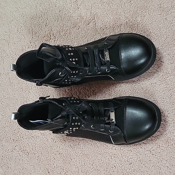 Michael Kors Sneakers Shoes - Picture 2 of 9